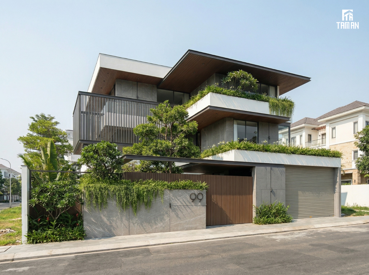 Cổng được ốp đá - vật liệu lạnh càng làm tăng khả năng chống nhiệt của ngôi nhà